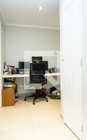 Apartamento à venda com 130m², 3 quartos e 3 vagas Apartamento à venda com 130m², 3 quartos e 3 vagasCorredor