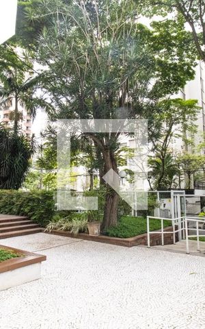Apartamento à venda com 130m², 3 quartos e 3 vagas Apartamento à venda com 130m², 3 quartos e 3 vagasÁrea comum- Entrada com rampa de acesso