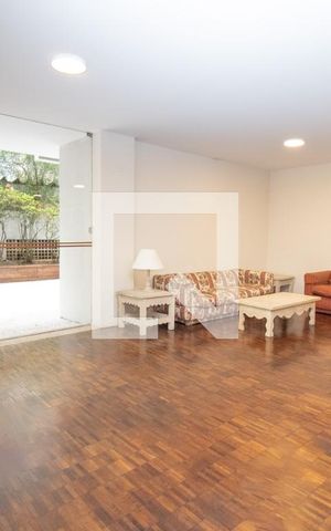 Apartamento à venda com 130m², 3 quartos e 3 vagas Apartamento à venda com 130m², 3 quartos e 3 vagasÁrea comum- Salão de festas