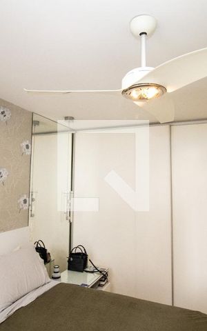 Apartamento à venda com 130m², 3 quartos e 3 vagas Apartamento à venda com 130m², 3 quartos e 3 vagasSuíte