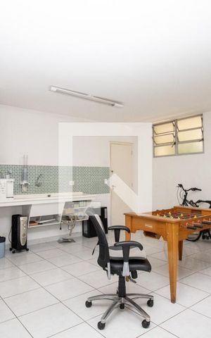 Apartamento à venda com 130m², 3 quartos e 3 vagas Apartamento à venda com 130m², 3 quartos e 3 vagasÁrea comum- Sala de jogos