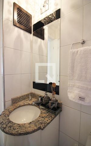 Apartamento para alugar com 130m², 3 quartos e 3 vagasLavabo
