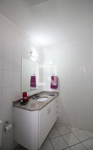Apartamento para alugar com 130m², 3 quartos e 3 vagasQuarto 1 - Suíte Banheiro