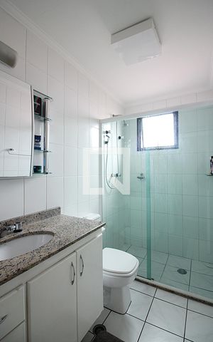 Apartamento para alugar com 130m², 3 quartos e 3 vagasQuarto 2 - Suíte Banheiro