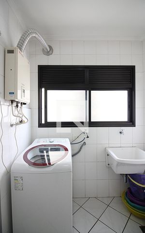 Apartamento para alugar com 130m², 3 quartos e 3 vagasÁrea de Serviço