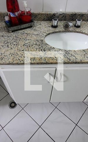 Apartamento para alugar com 130m², 3 quartos e 3 vagasQuarto 1 - Suíte Banheiro