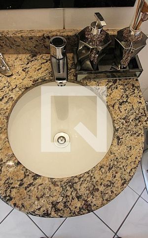 Apartamento para alugar com 130m², 3 quartos e 3 vagasLavabo