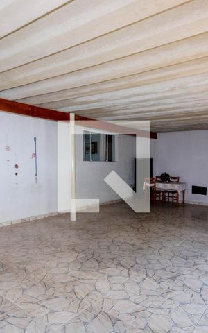 Casa à venda com 280m², 5 quartos e 3 vagasGaragem