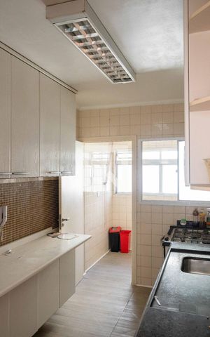 Apartamento à venda com 254m², 3 quartos e 2 vagas Apartamento à venda com 254m², 3 quartos e 2 vagasCozinha