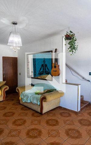 Casa para alugar com 100m², 3 quartos e sem vaga Casa para alugar com 100m², 3 quartos e sem vagaSala