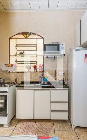 Casa à venda com 380m², 2 quartos e sem vaga Casa à venda com 380m², 2 quartos e sem vagaCozinha