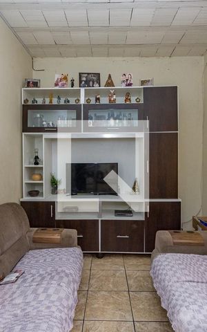 Casa à venda com 380m², 2 quartos e sem vaga Casa à venda com 380m², 2 quartos e sem vagaSala