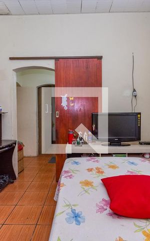 Casa à venda com 380m², 2 quartos e sem vaga Casa à venda com 380m², 2 quartos e sem vagaQuarto 1