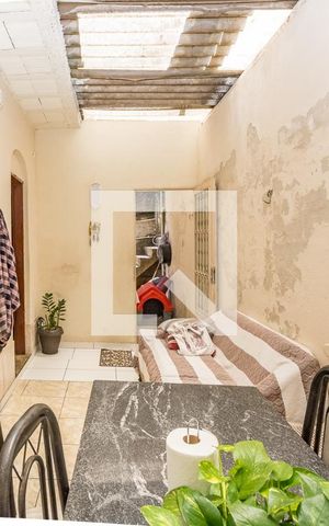 Casa à venda com 380m², 2 quartos e sem vaga Casa à venda com 380m², 2 quartos e sem vagaCopa