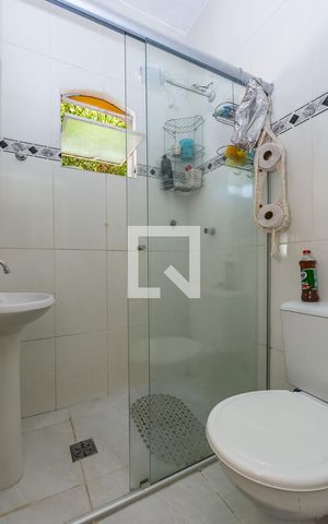 Casa à venda com 380m², 2 quartos e sem vaga Casa à venda com 380m², 2 quartos e sem vagaQuarto 2Banheiro