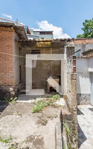 Casa à venda com 380m², 2 quartos e sem vaga Casa à venda com 380m², 2 quartos e sem vagaQuintal - Casa 3