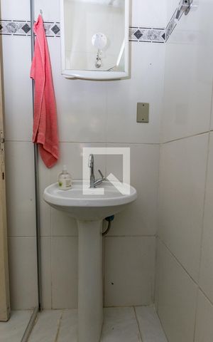 Casa à venda com 380m², 2 quartos e sem vaga Casa à venda com 380m², 2 quartos e sem vagaBanheiro
