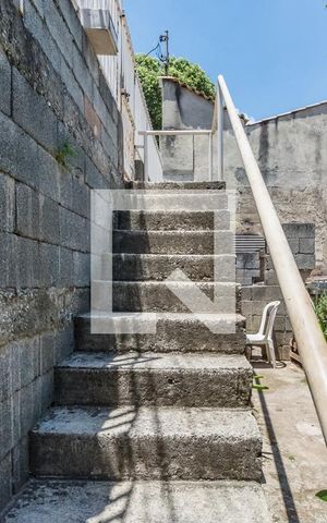 Casa à venda com 380m², 2 quartos e sem vaga Casa à venda com 380m², 2 quartos e sem vagaEntrada