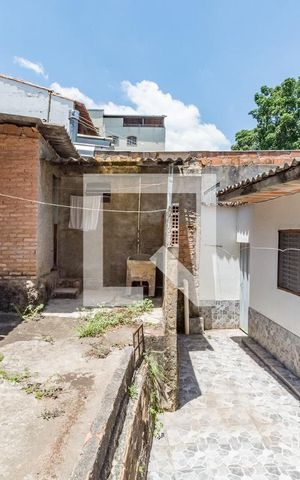 Casa à venda com 380m², 2 quartos e sem vaga Casa à venda com 380m², 2 quartos e sem vagaQuintal - Casa 3