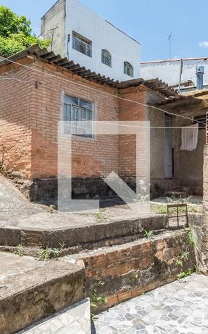 Casa à venda com 380m², 2 quartos e sem vaga Casa à venda com 380m², 2 quartos e sem vagaQuintal - Casa 3