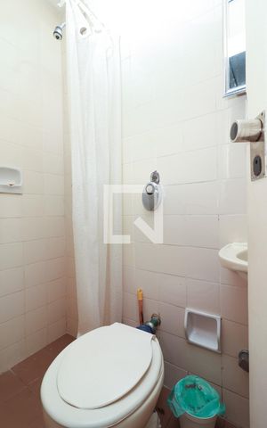 Apartamento à venda com 271m², 4 quartos e 2 vagasBanheiro de serviço