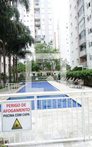 Apartamento para alugar com 69m², 2 quartos e 1 vaga Apartamento para alugar com 69m², 2 quartos e 1 vagaÁrea comum - Piscina