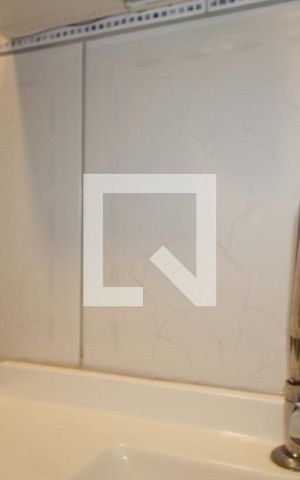 Casa à venda com 140m², 2 quartos e 2 vagasBanheiro