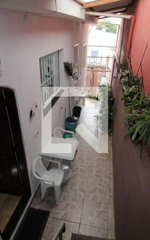 Casa à venda com 140m², 2 quartos e 2 vagasCorredor/entrada