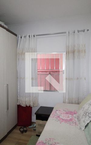 Casa à venda com 140m², 2 quartos e 2 vagasQuarto 2 