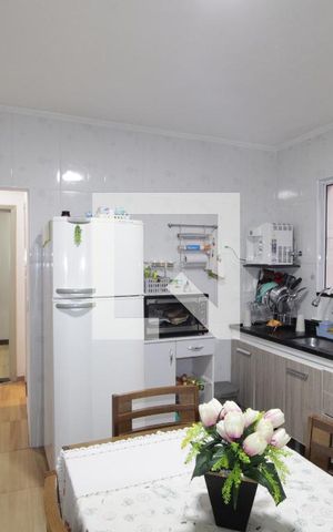 Casa à venda com 140m², 2 quartos e 2 vagasCozinha