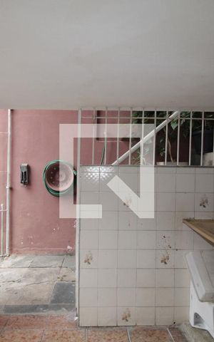 Casa à venda com 140m², 2 quartos e 2 vagasÁrea de Serviço
