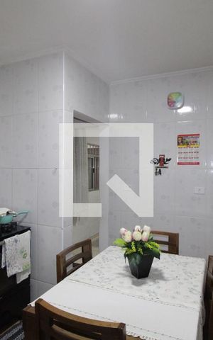 Casa à venda com 140m², 2 quartos e 2 vagasCozinha