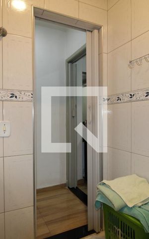 Casa à venda com 140m², 2 quartos e 2 vagasBanheiro