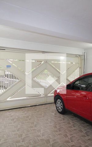 Casa à venda com 140m², 2 quartos e 2 vagasGaragem
