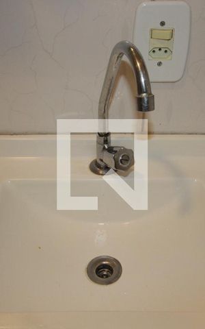 Casa à venda com 140m², 2 quartos e 2 vagasBanheiro