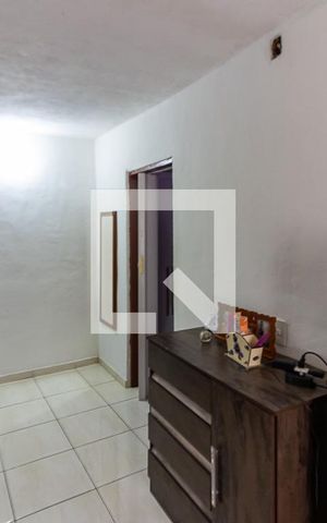 Casa à venda com 240m², 3 quartos e 2 vagas Casa à venda com 240m², 3 quartos e 2 vagasEdícula