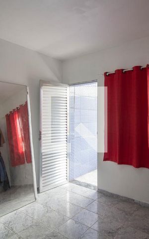 Casa à venda com 115m², 6 quartos e 1 vaga Casa à venda com 115m², 6 quartos e 1 vagaCasa 2