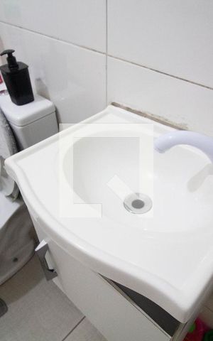 Casa à venda com 115m², 6 quartos e 1 vaga Casa à venda com 115m², 6 quartos e 1 vagaCasa 2