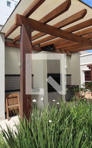Apartamento para alugar com 48m², 2 quartos e 1 vagaÁrea comum - Churrasqueira