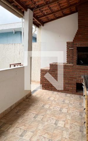 Casa para alugar com 230m², 3 quartos e 1 vagaChurrasqueira