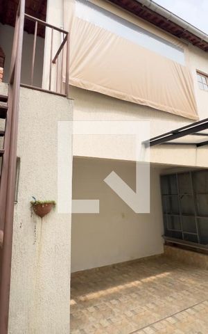 Casa para alugar com 230m², 3 quartos e 1 vagaPátio