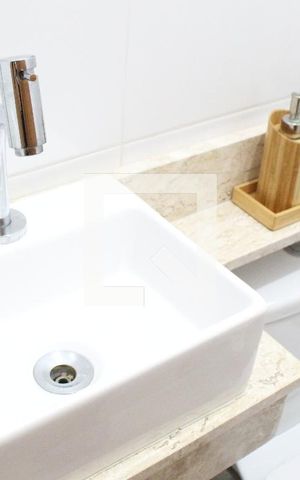 Casa à venda com 149m², 3 quartos e 2 vagasLavabo