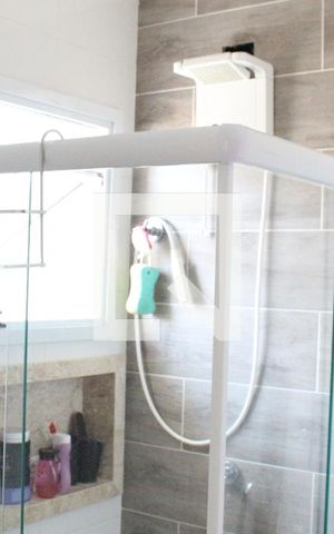 Casa à venda com 149m², 3 quartos e 2 vagasBanheiro da Suíte