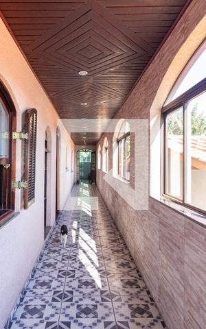 Casa à venda com 150000m², 4 quartos e 1 vagaCorredor externo
