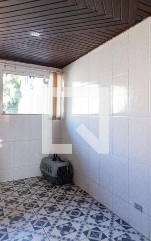 Casa à venda com 150000m², 4 quartos e 1 vagaÁrea de serviço