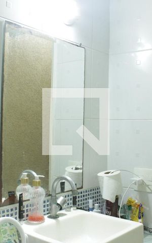Casa para alugar com 400m², 5 quartos e 8 vagasBanheiro da Suíte