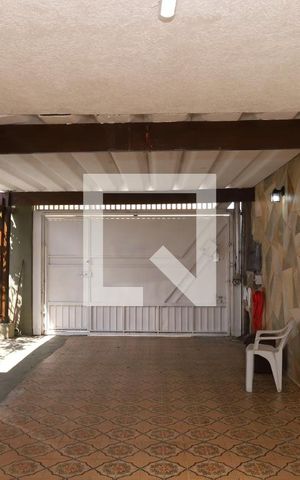 Casa à venda com 250m², 4 quartos e 4 vagasGaragem