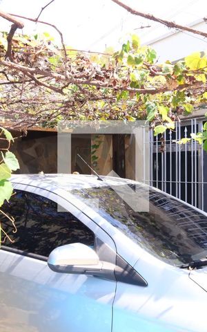 Casa à venda com 250m², 4 quartos e 4 vagasGaragem