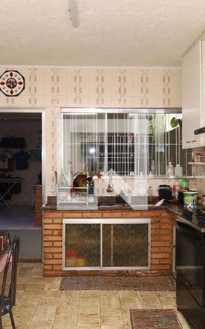 Casa à venda com 250m², 4 quartos e 4 vagasCozinha
