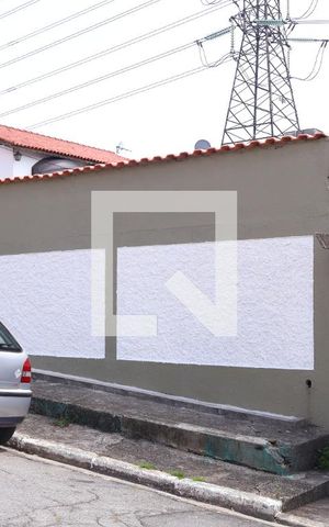 Casa à venda com 250m², 4 quartos e 4 vagasFachada e Placa